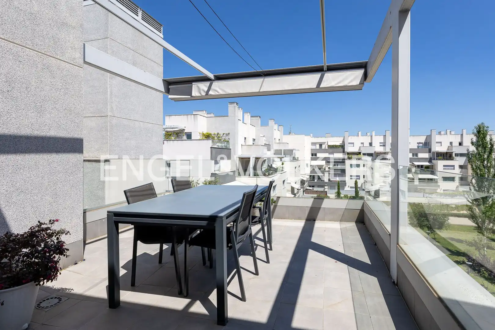Terrace of Duplexes for sale in Madrid  with Air Conditioner, Heating and Private garden