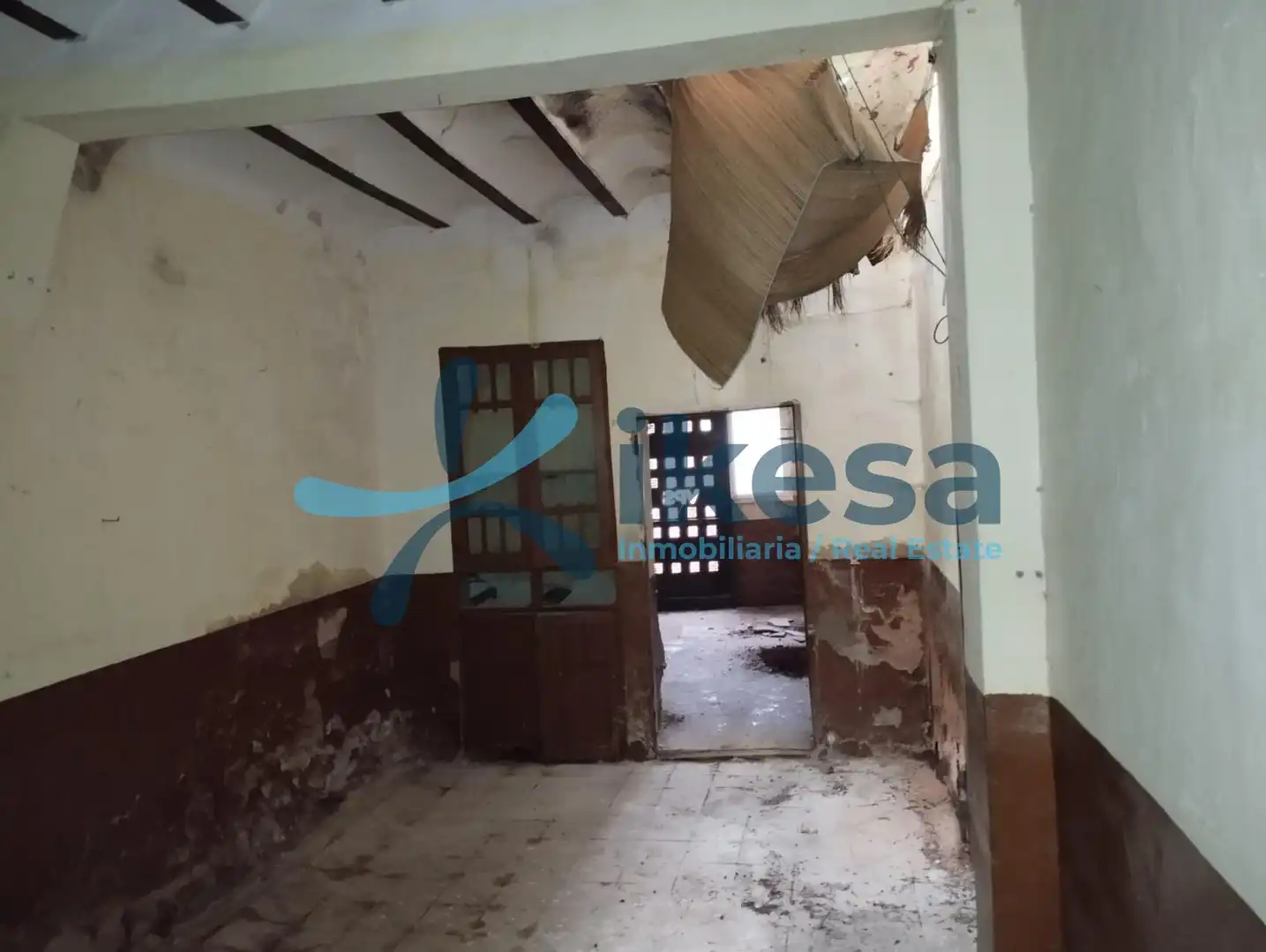 Casa adosada en venta en Montizón