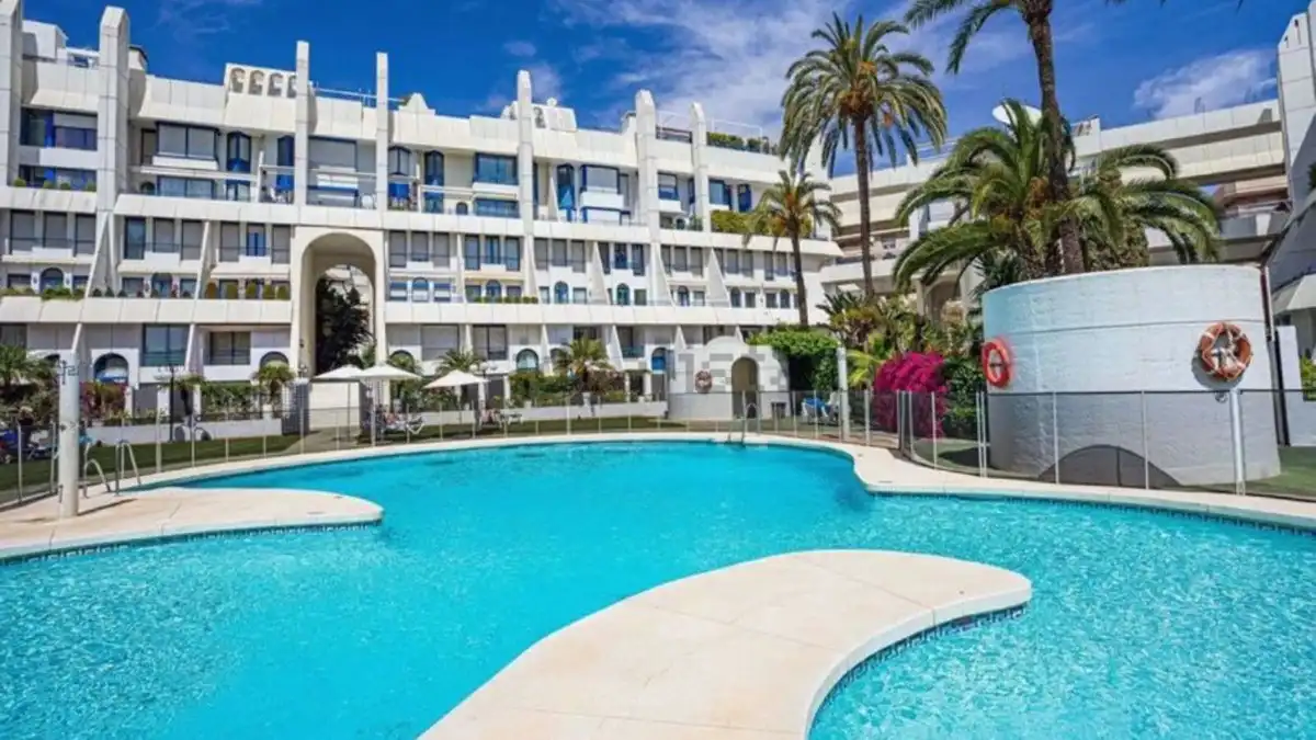 Vista exterior de Dúplex en venda en Marbella amb Aire condicionat, Calefacció i Terrassa