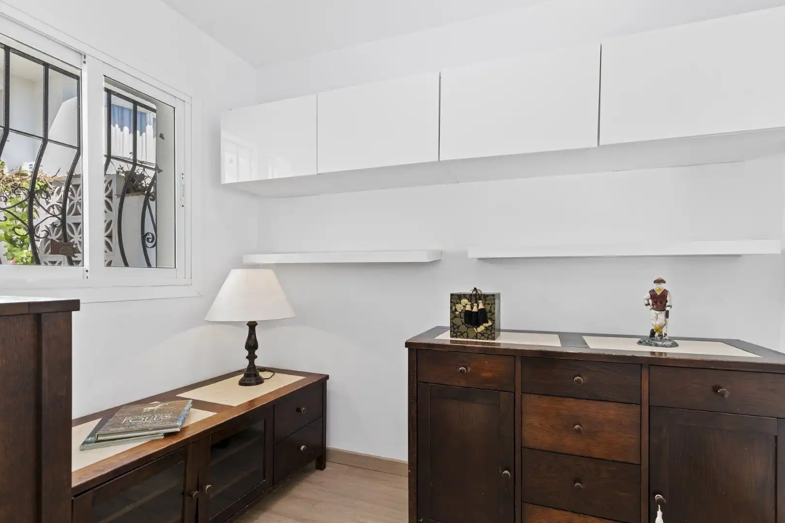 Habitación de Casa adosada en venta en Mijas con Jardín privado, Terraza y Amueblado