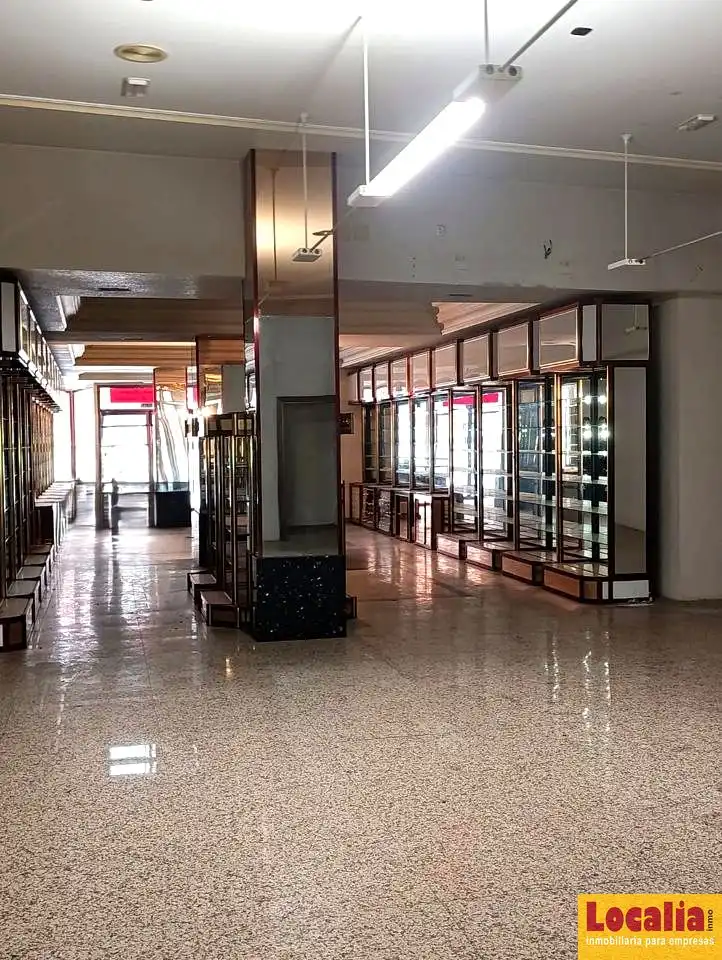 Local comercial en alquiler en Centro, imagen 3