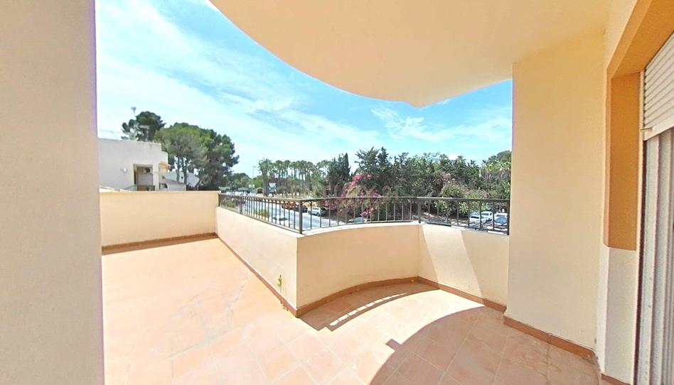 Foto 1 de Apartament en venda a Avenida de las Brisas, Villamartin, Spain, 1, Villamartín - Las Filipinas, Alicante