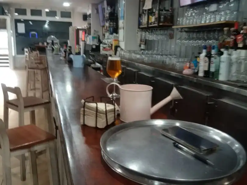 Local de alquiler en Fene