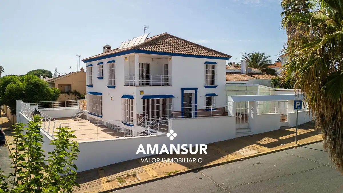 Exterior view of Houses for sale in Islantilla  with Terrace, Swimming Pool and Sauna
