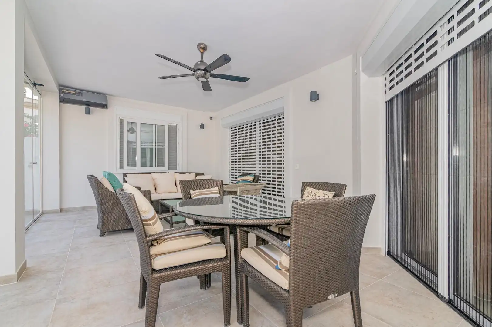 Terrassa de Casa o xalet en venda en Marbella amb Aire condicionat, Calefacció i Jardí privat
