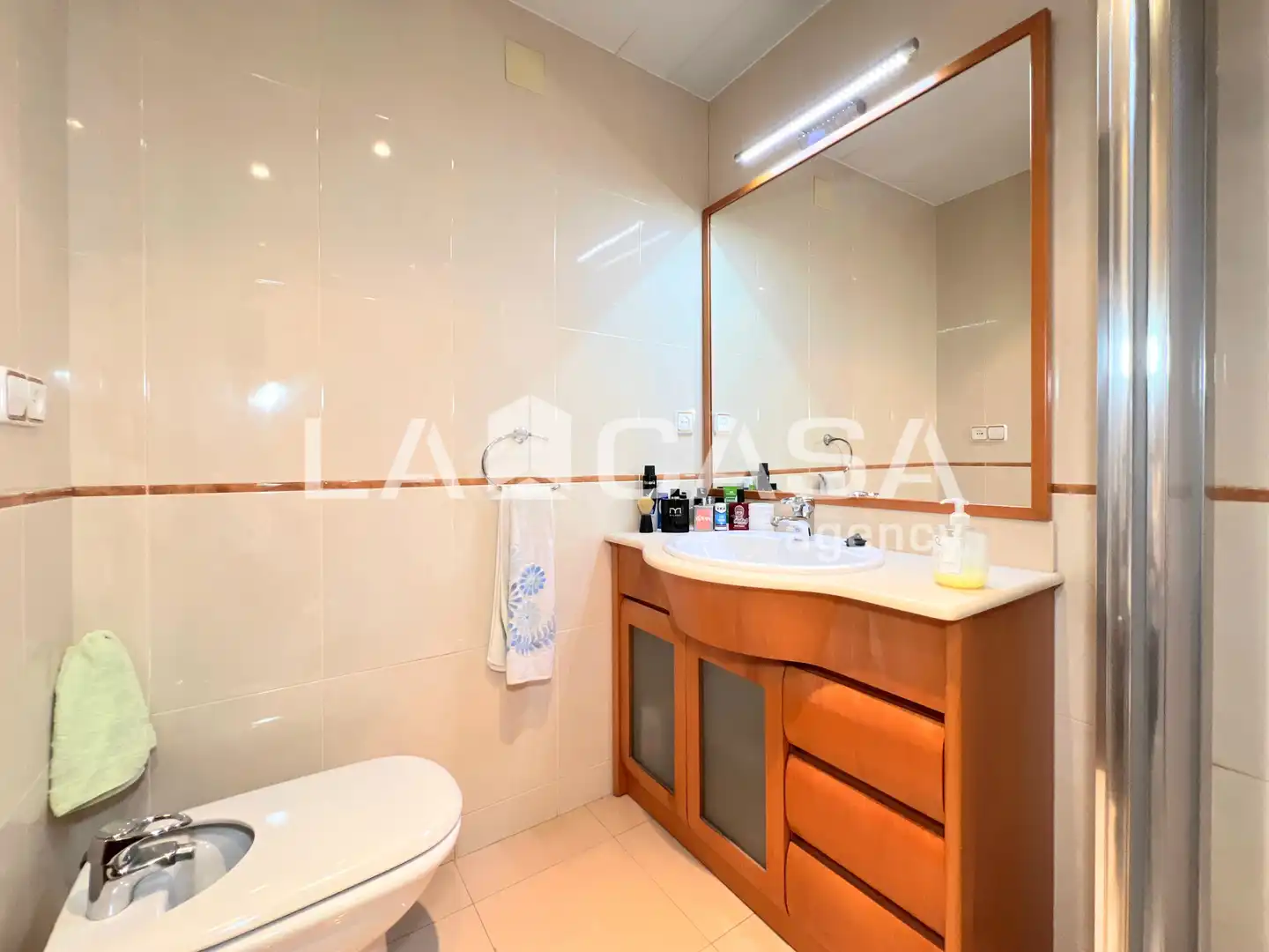 Bathroom of Flat for sale in Badalona  with Heating and Balcony