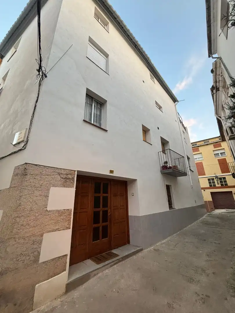 Vista exterior de Piso en venta en Móra d'Ebre con Calefacción, Terraza y Amueblado