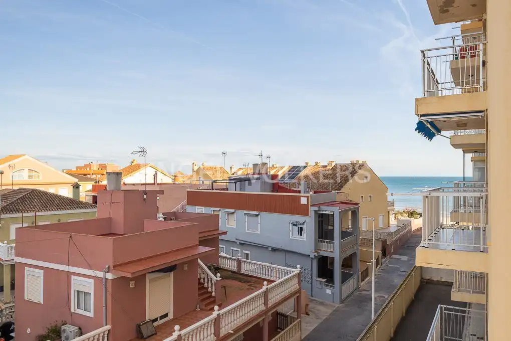 Exterior view of Flat for sale in Sueca  with Heating, Terrace and Furnished