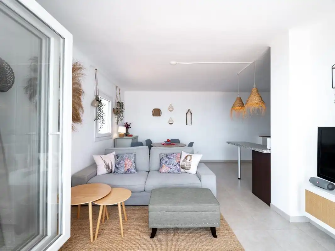 Wohnzimmer von Dachboden zum Verkauf in Nerja mit Klimaanlage, Heizung und Terrasse