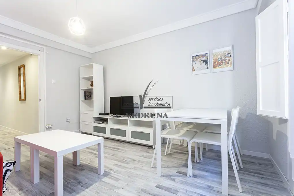 Living room of Flat for rent in Zaragoza  with Heating, Oven and Washing machine