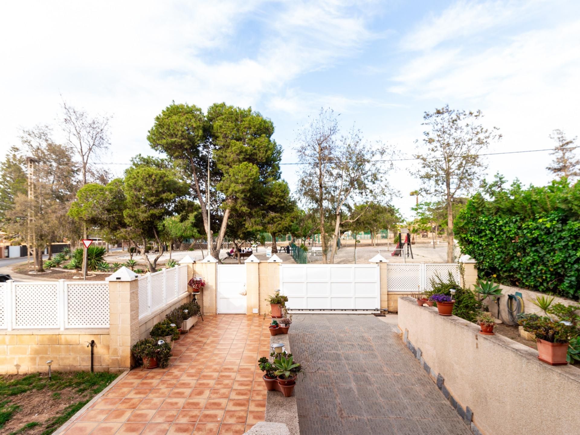 Vista exterior de Casa o chalet en venta en Cartagena con Aire acondicionado, Calefacción y Jardín privado