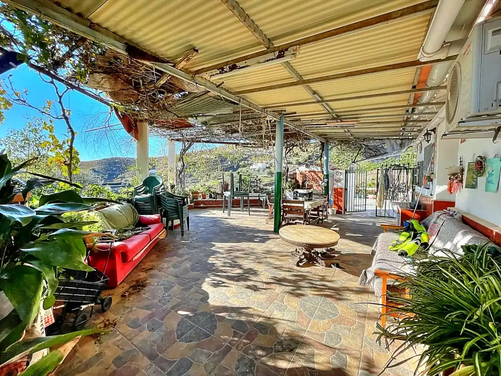 Terraza de Finca rústica en venta en Macharaviaya con Jardín privado, Terraza y Amueblado