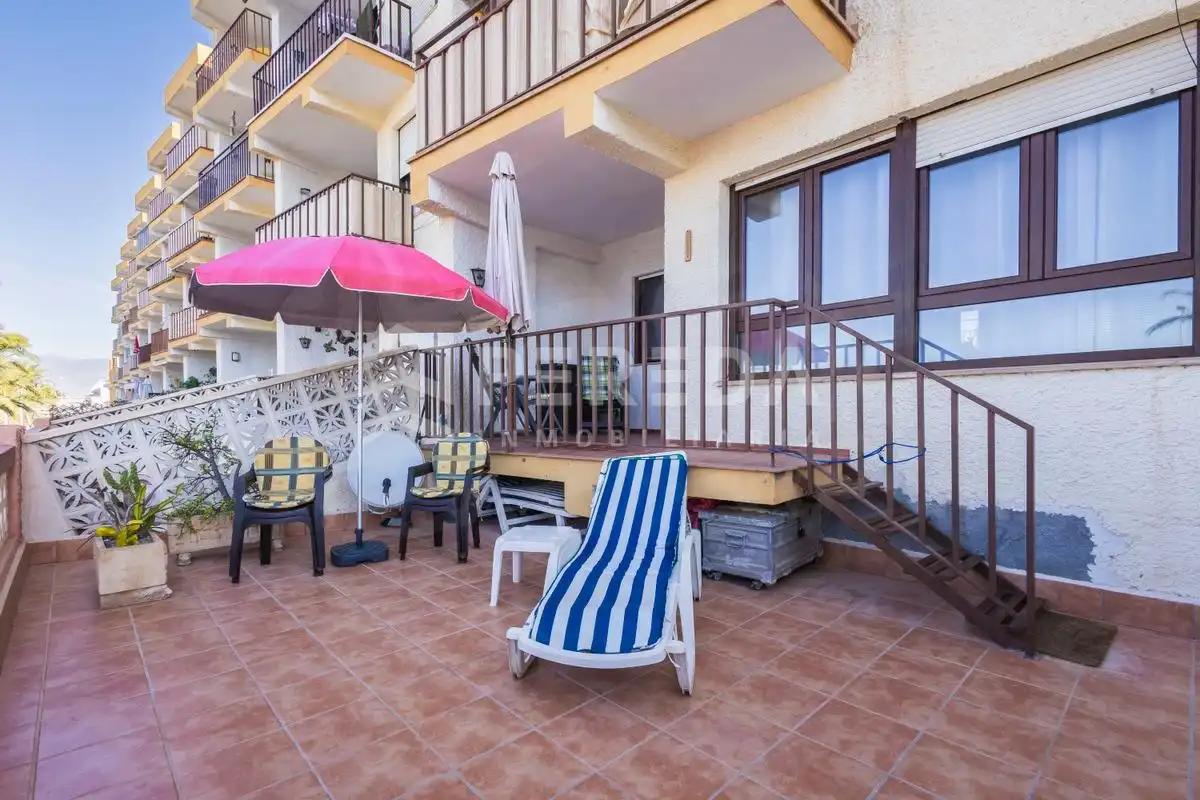 Appartement compact avec piscine à vendre à MEDITERRANEO(U)