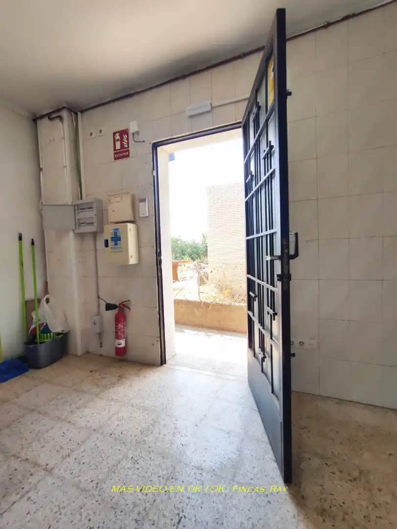 Local en venda en Lliçà d'Amunt amb Alarma