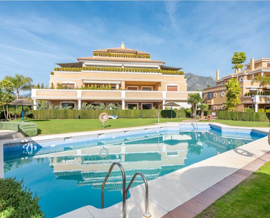 Jardí de Pis en venda en Marbella amb Traster, Moblat i Forn