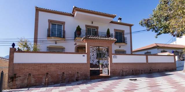 Casa-chalet en Venta en Avenida de la Constitucion en Partidas Norte