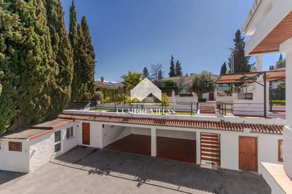 Exterior view of Houses for sale in Gójar  with Heating, Private garden and Terrace