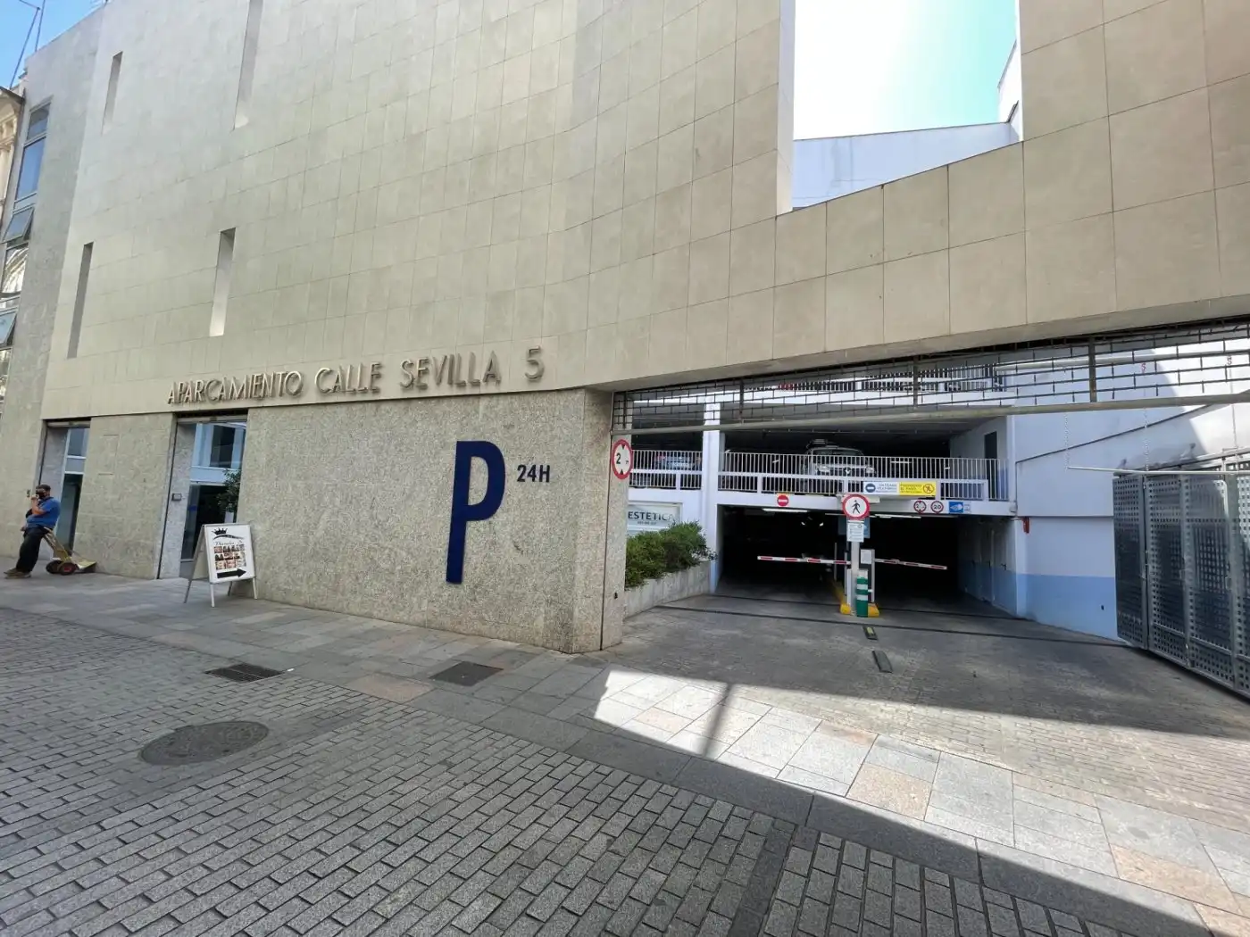 Individuale in affitto a Plaza doctor emilio luque, imagen 4