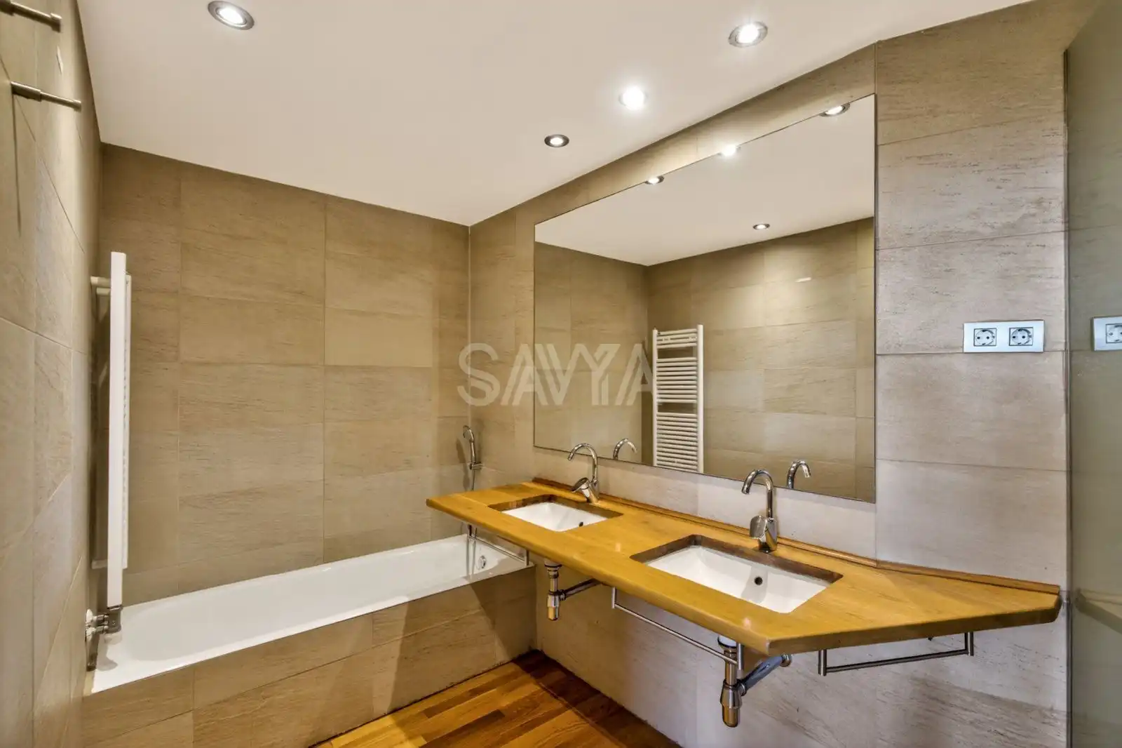 Baño de Casa o chalet en venta en Barcelona con Aire acondicionado, Terraza y Trastero
