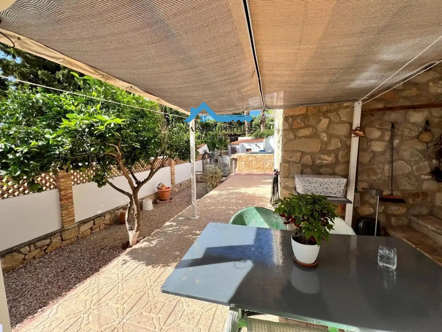 Vista exterior de Casa o chalet en venta en La Nucia con Aire acondicionado, Calefacción y Jardín privado