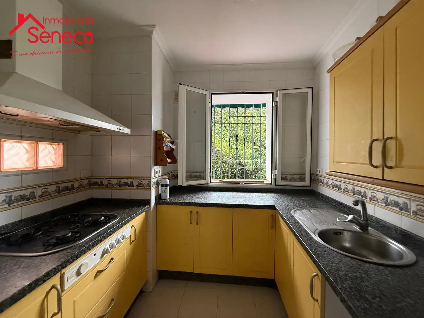 Kitchen of Houses for sale in Córdoba  with Swimming Pool