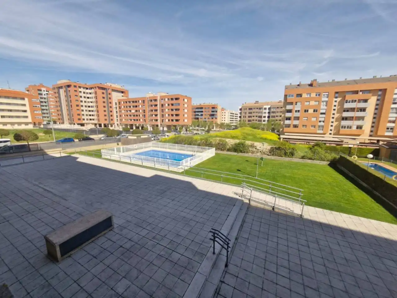Terraza de Piso de alquiler en  Logroño con Calefacción, Parquet y Terraza