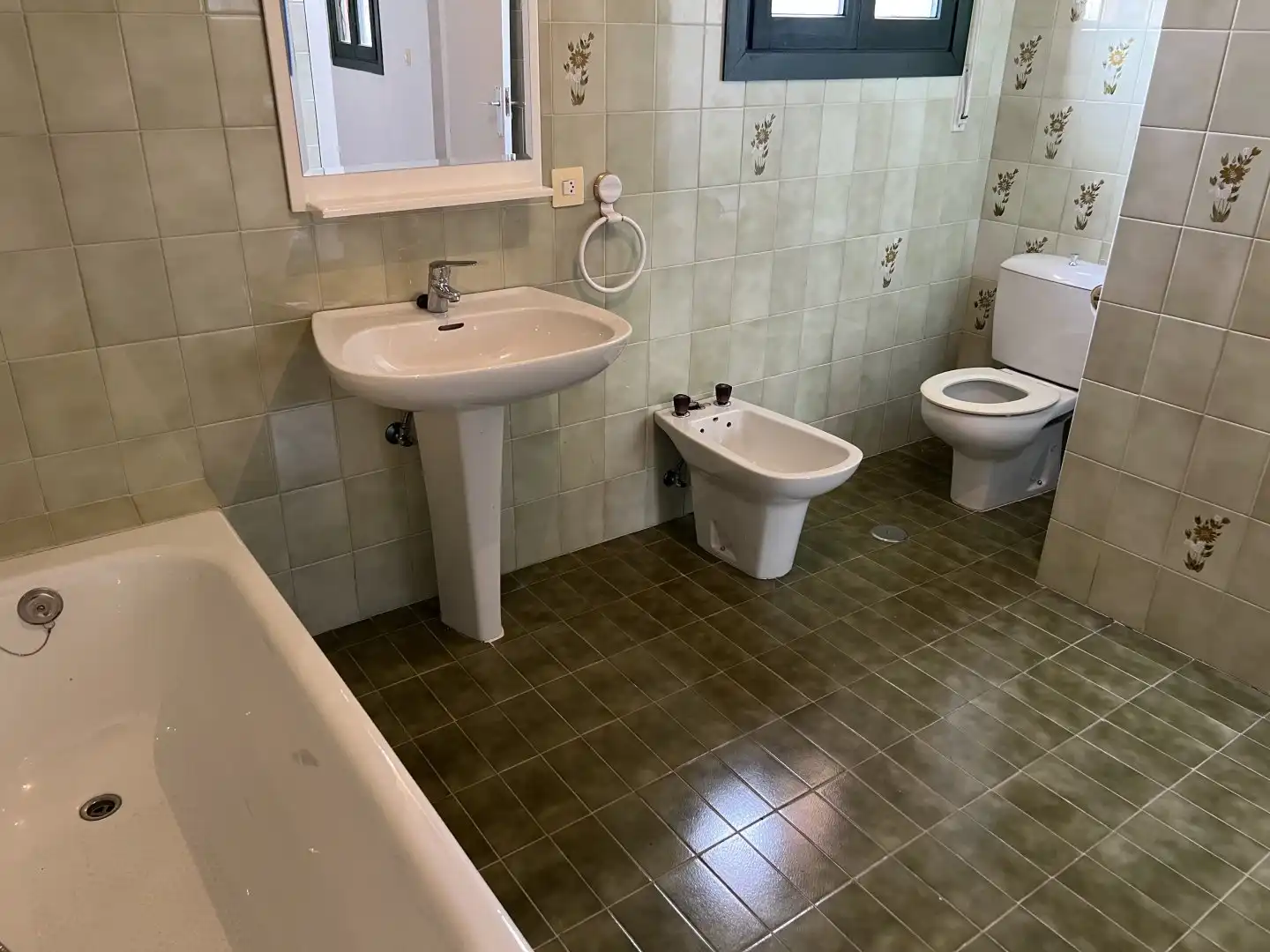 Baño de Casa o chalet en venta en Torrecaballeros con Calefacción, Jardín privado y Piscina