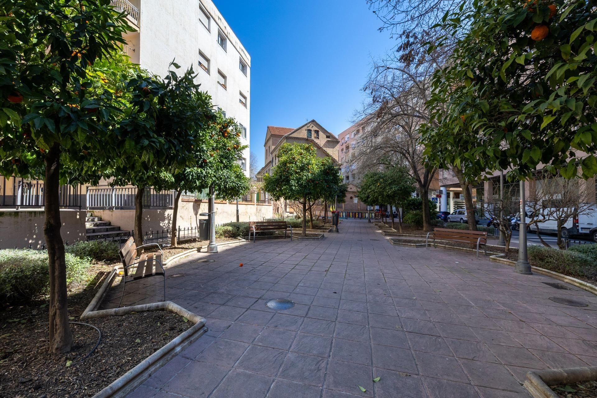 Vista exterior de Planta baixa en venda en  Granada Capital