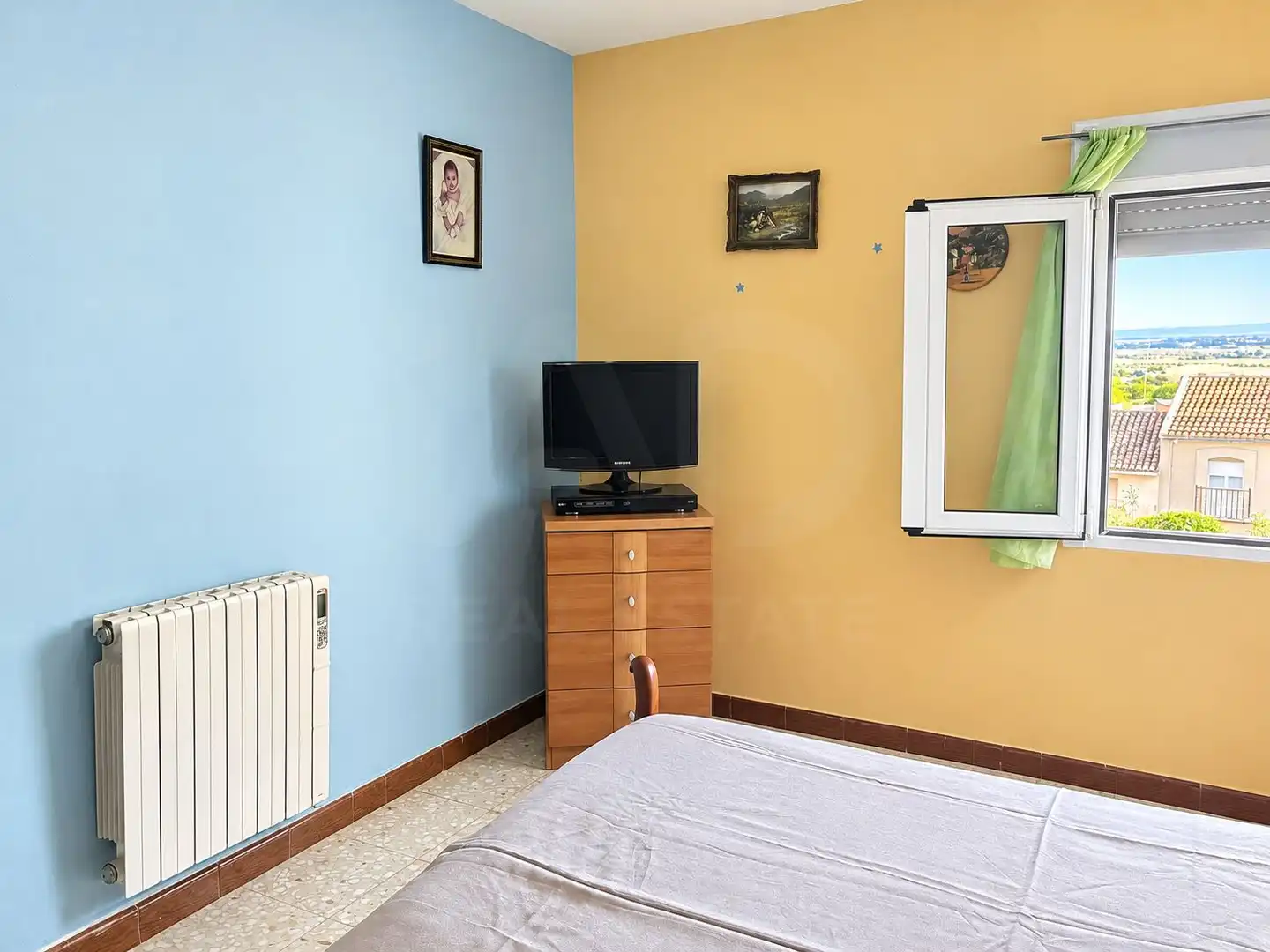 Bedroom of Country homes for sale in Montearagón, Toledo