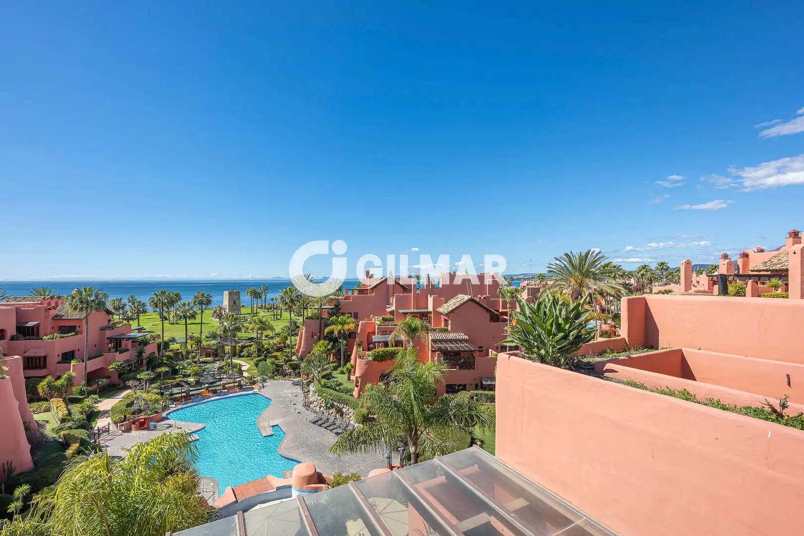 Duplex with terrace for sale in Selwo