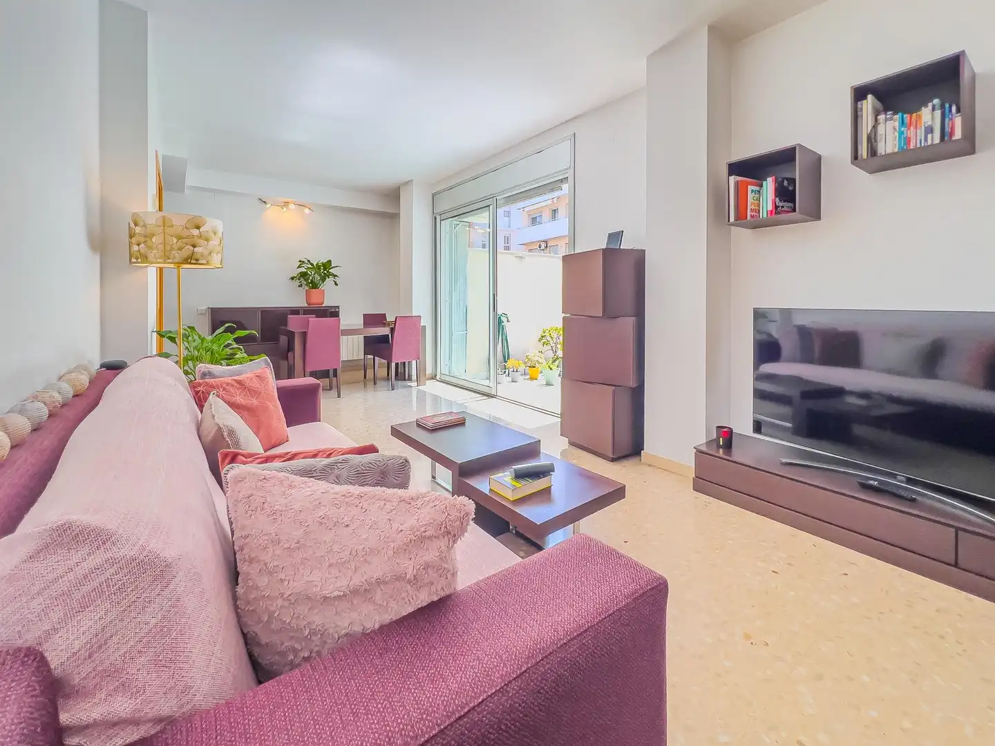 Wohnzimmer von Erdgeschoss zum Verkauf in Viladecans mit Heizung, Terrasse und Gemeinschaftspool