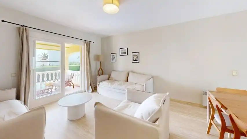 Sala d'estar de Casa o xalet en venda en L'Ametlla de Mar  amb Aire condicionat, Jardí privat i Terrassa