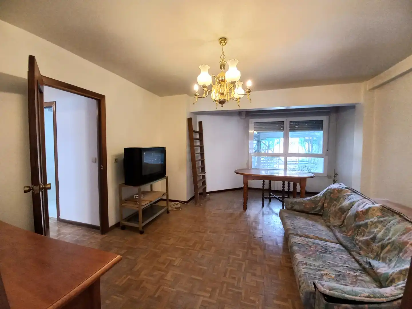 Sala de estar de Piso en venta en Burgos Capital con Calefacción y Terraza