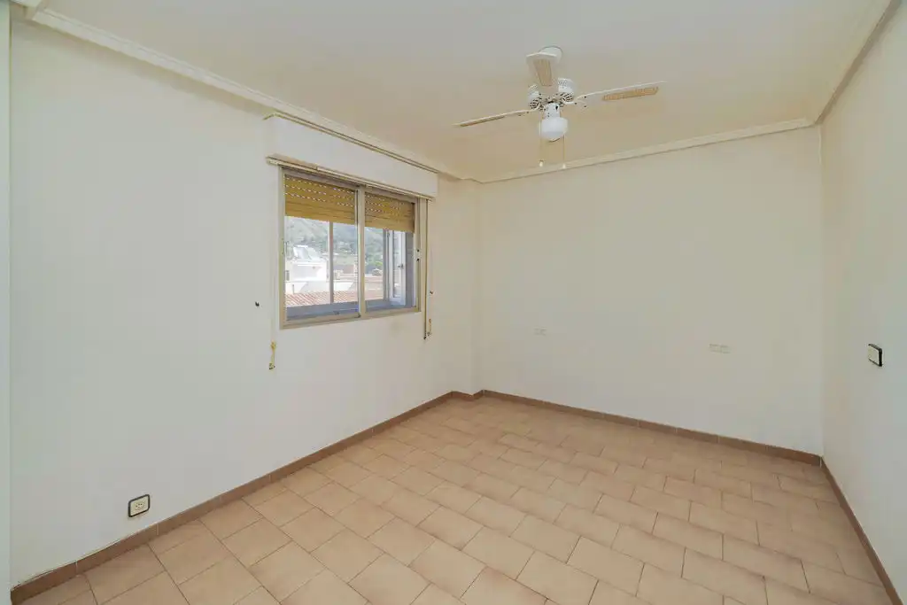 Habitación de Piso en venta en Petrer