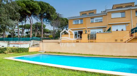Photo 2 of Single-family semi-detached for sale in Passeig Safir, Los Pinos - Politur, Girona