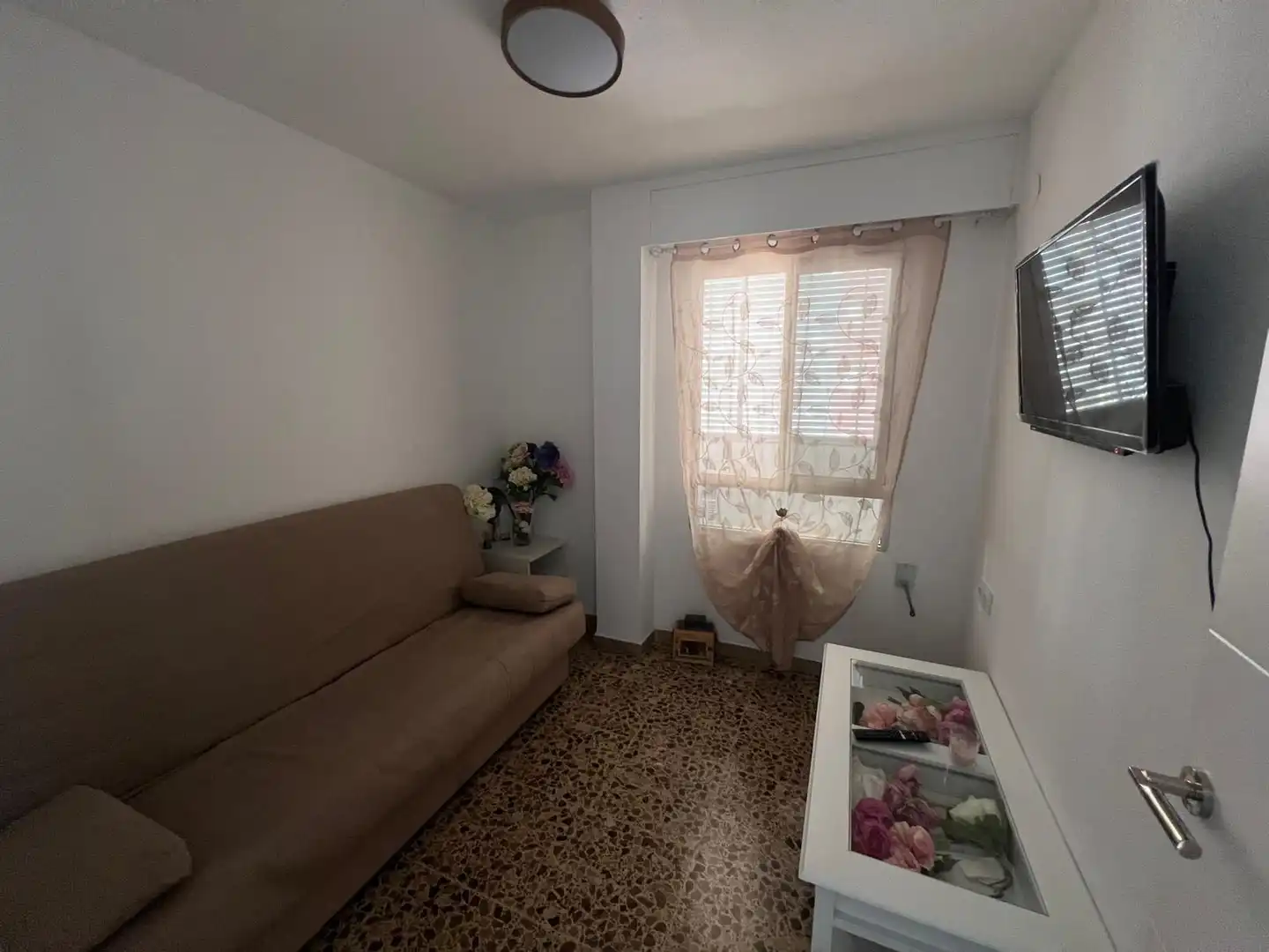Flat with terrace for sale in Plaza Constitucion, imagen 12