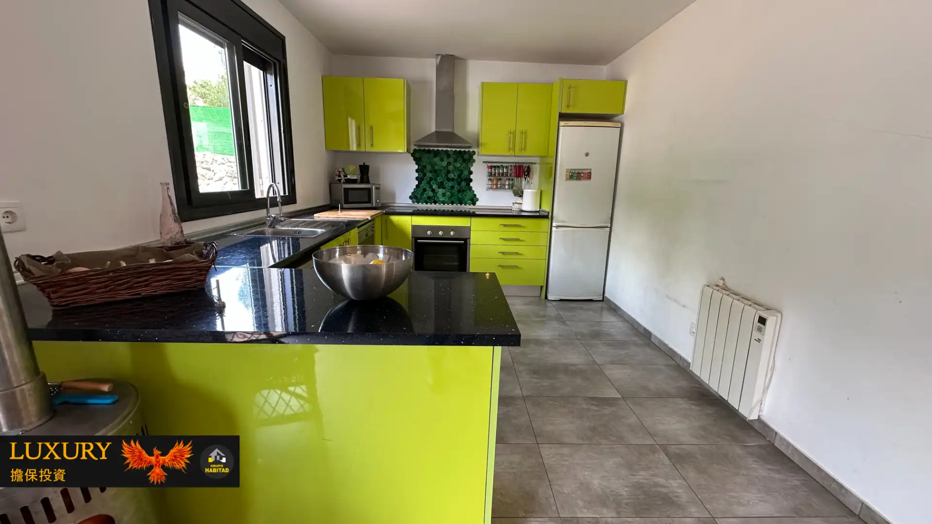 Küche von Haus oder Chalet zum Verkauf in Cunit mit Heizung, Privatgarten und Schwimmbad
