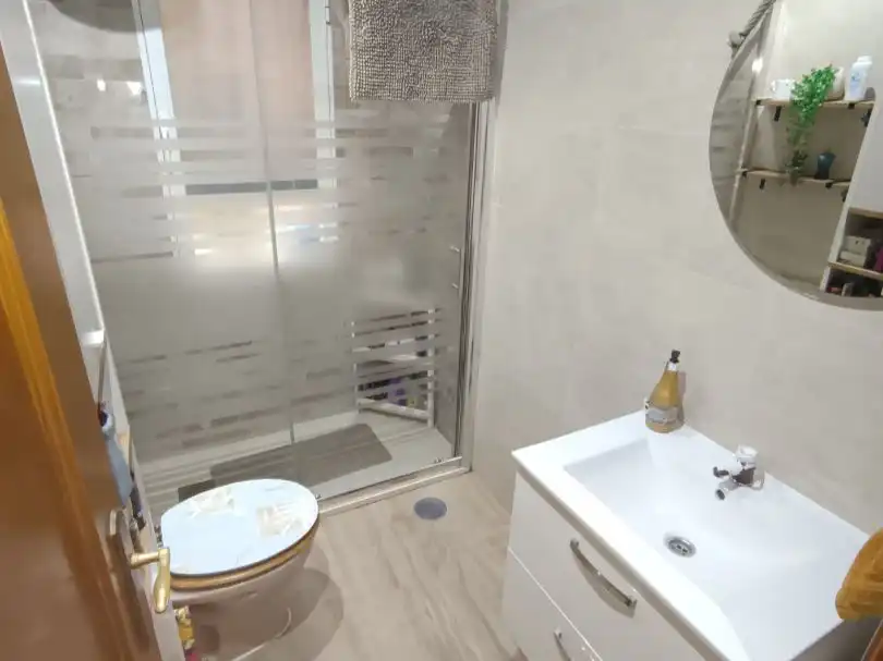 Bany de Casa o xalet en venda en Loranca de Tajuña amb Aire condicionat i Piscina