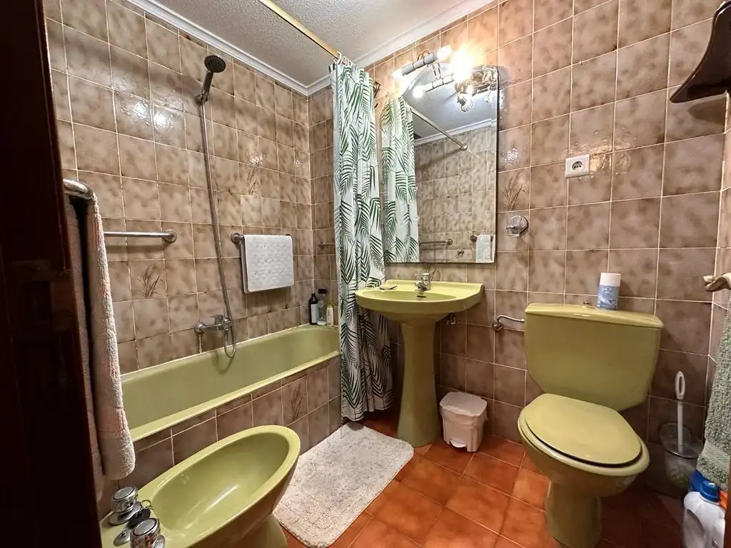 Bathroom of Flat for rent in Santander  with Heating, Parquet flooring and Furnished
