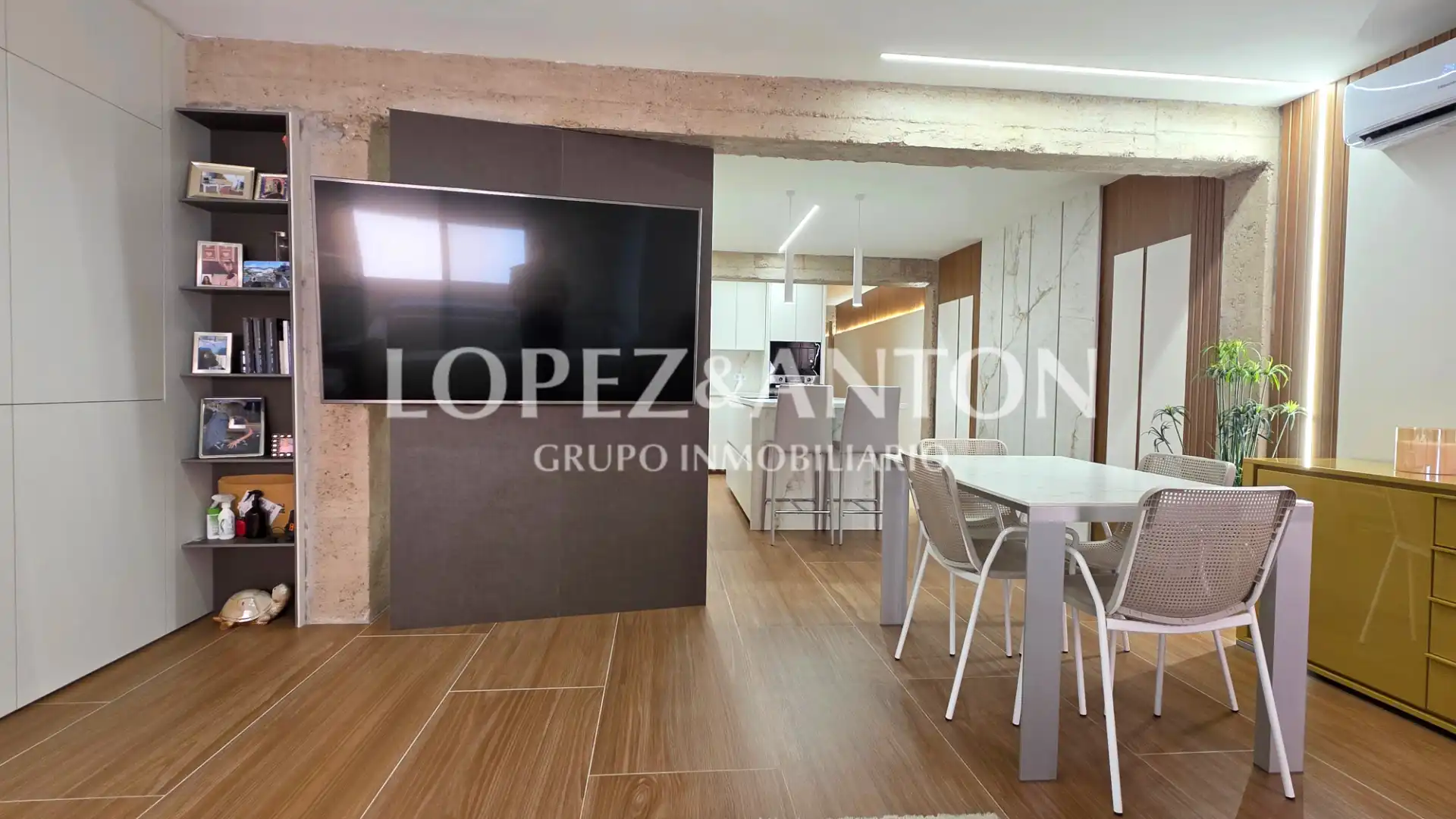 Flat for sale in L'Eliana  with Air Conditioner and Balcony