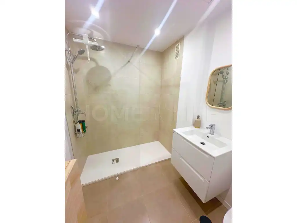 Bany de Àtic en venda en Torremolinos amb Jardí privat, Terrassa i Piscina comunitària