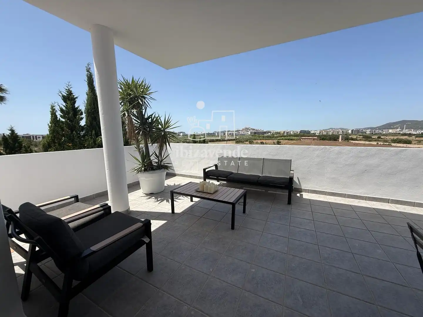 Terrassa de Casa o xalet de lloguer en Santa Eulària des Riu amb Aire condicionat, Moblat i Alarma