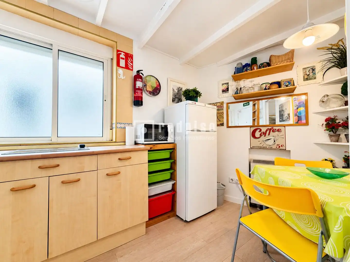 Küche von Maisonette zum Verkauf in Madrid mit Klimaanlage, Heizung und Abstellraum