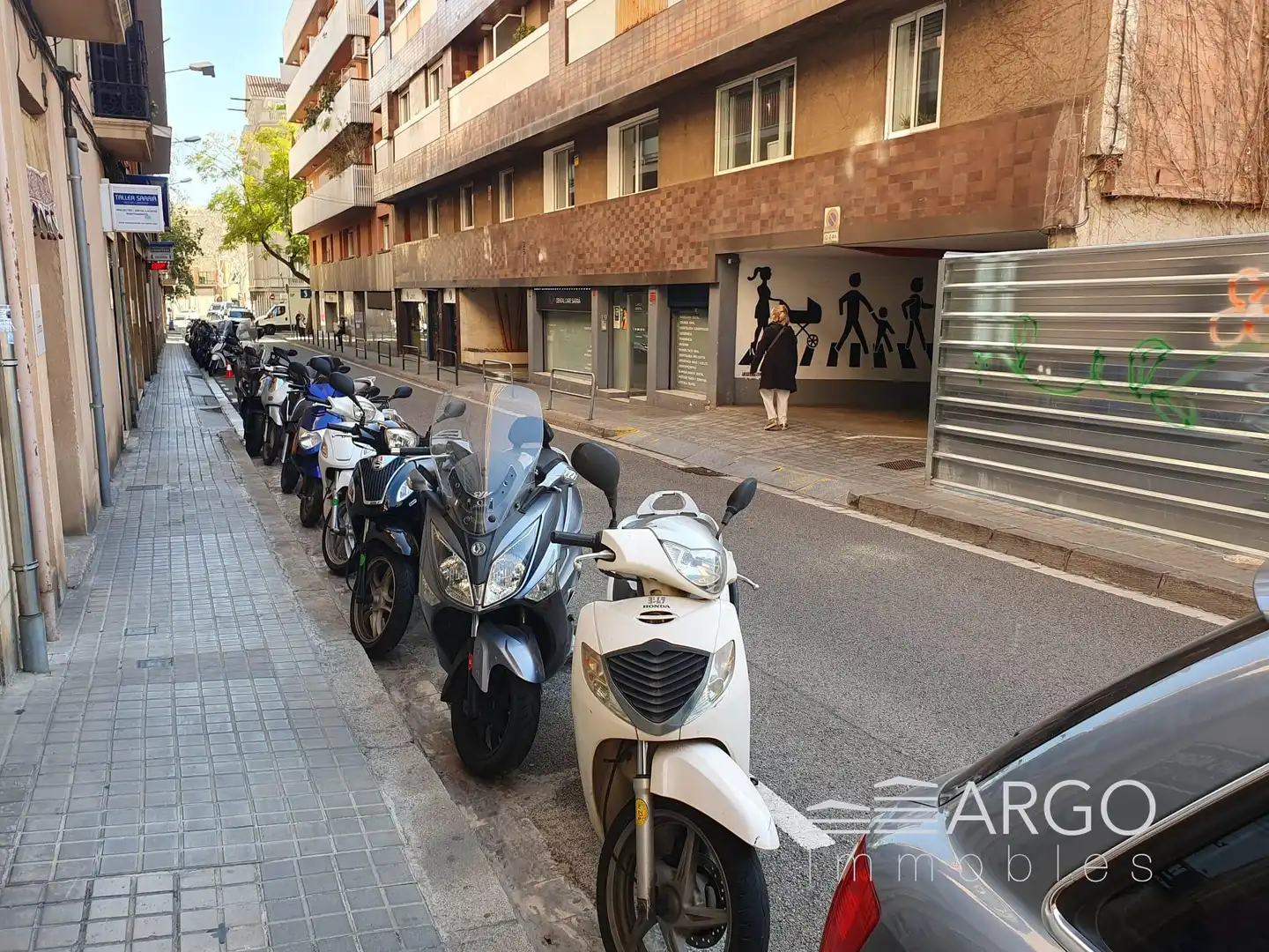 Einzelparkplatz mit Aufzug zum Verkauf in Carrer de Bonaplata, imagen 9