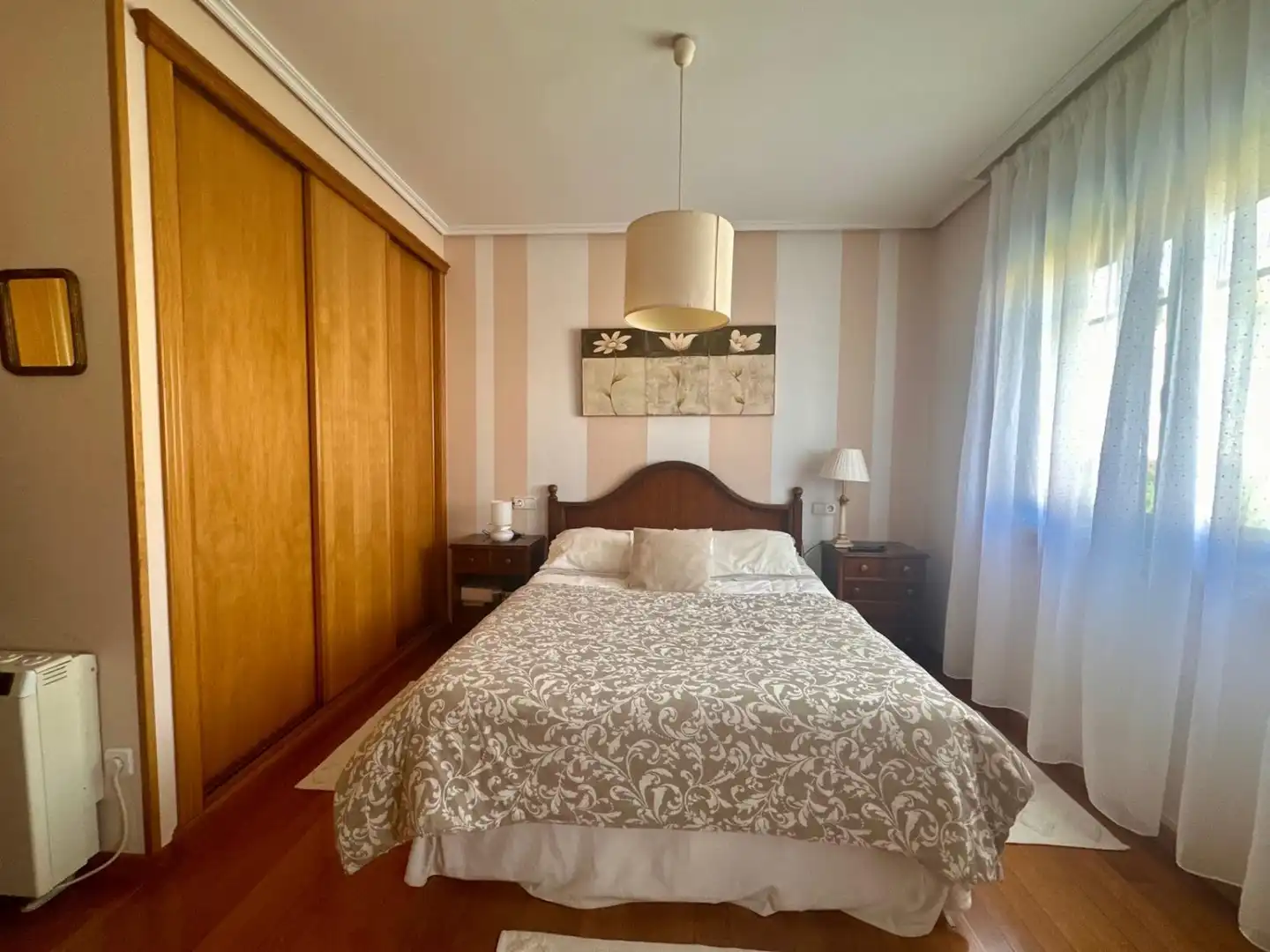Dormitori de Dúplex en venda en Ferrol amb Calefacció, Parquet i Internet