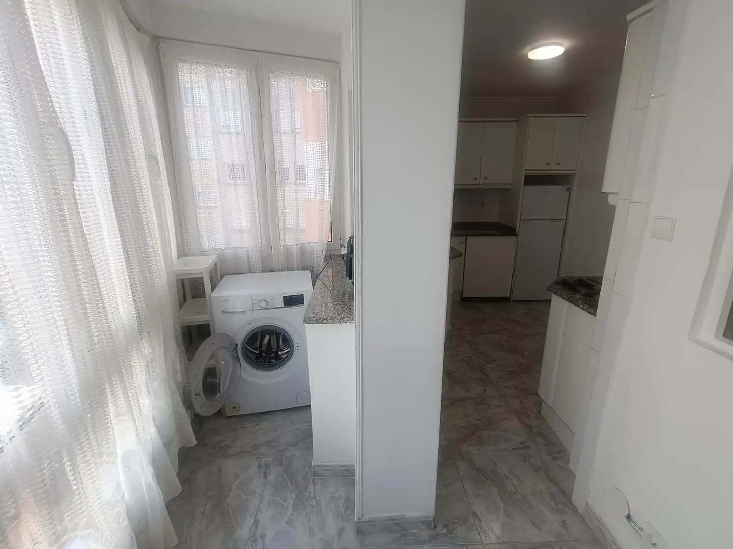 Küche von Wohnung zur Miete in Santander mit Abstellraum, Möbliert und Balkon