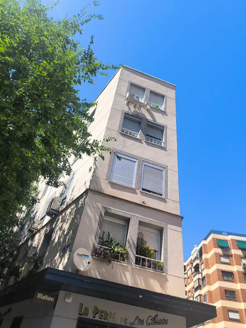 Exterior view of Flat for rent in Madrid  with Heating, Parquet flooring and Oven