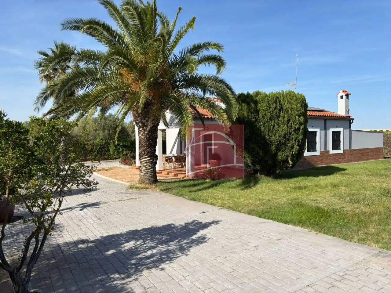 Vista exterior de Finca rústica en venta en Villanueva de la Serena con Calefacción, Jardín privado y Piscina