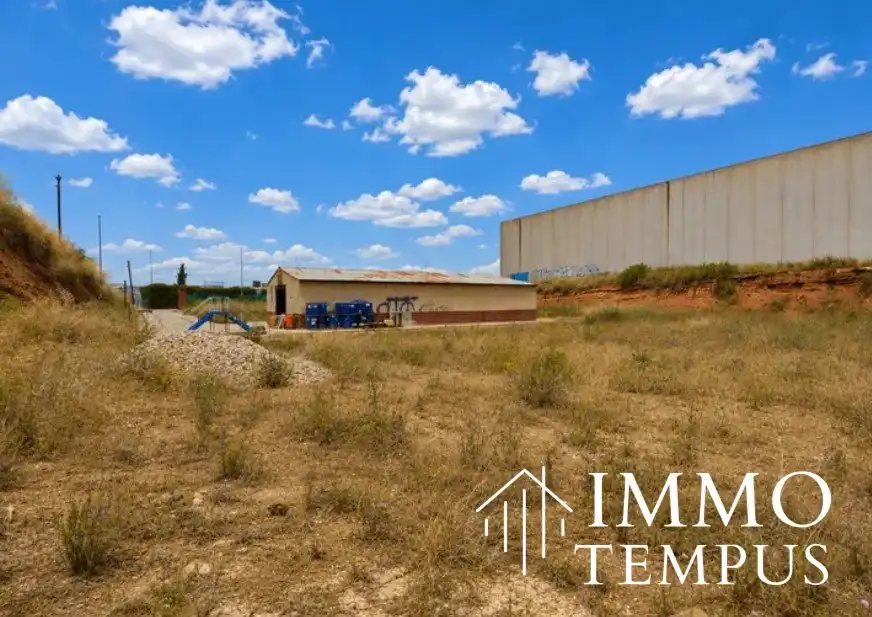Terreny industrial en venda en Artés