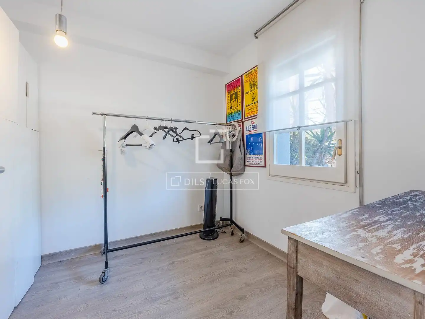 Vista exterior de Casa o xalet en venda en Esplugues de Llobregat amb Aire condicionat, Calefacció i Terrassa